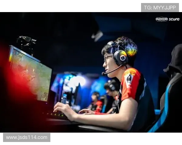EDG战队在CSGO中的进攻战术解析与实战应用探讨 EDG战队在CSGO中的进攻战术解析与实战应用探讨