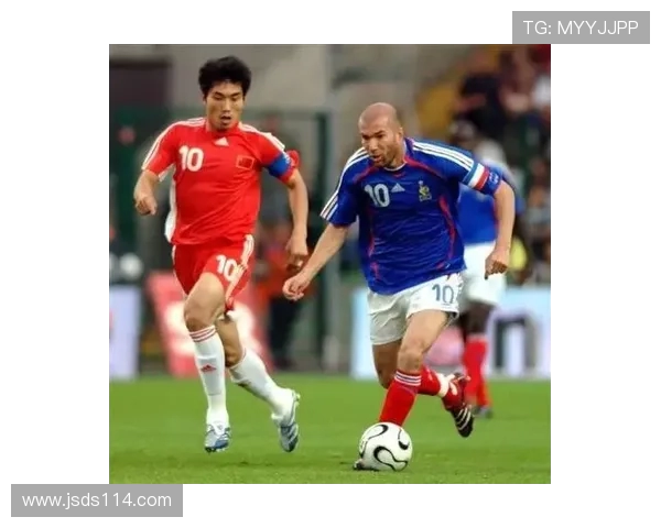 南京足球队杯赛表现评析：经验与战术的完美结合之路