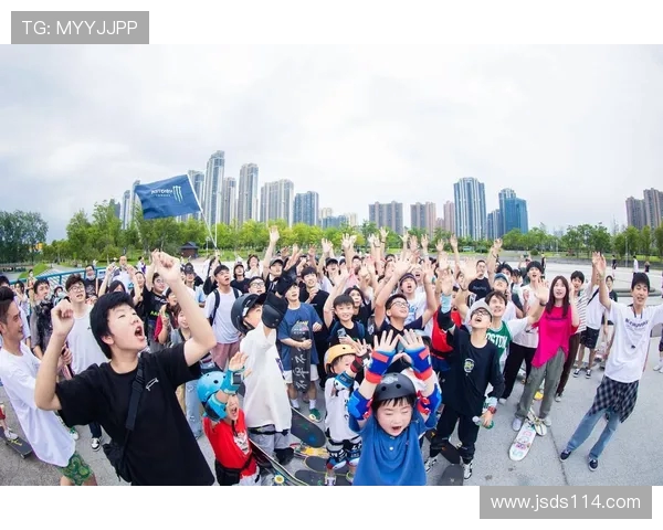 杭州滑板队与广州滑板队赛后复盘力量对比分析与精彩瞬间回顾 杭州滑板队与广州滑板队赛后复盘力量对比分析与精彩瞬间回顾