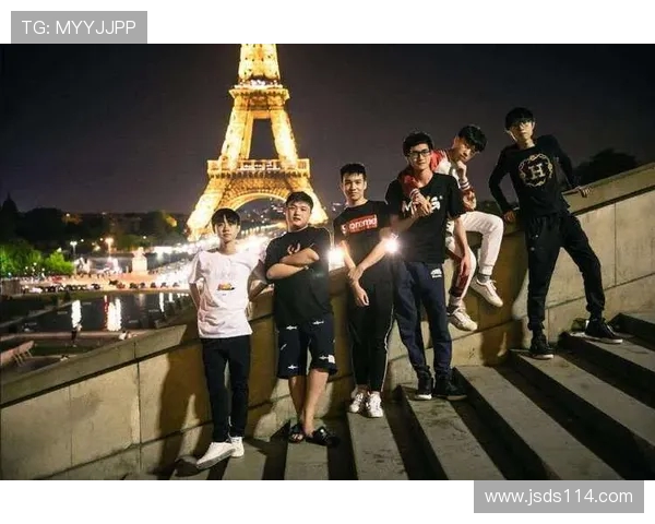 深入探讨RNG在王者荣耀中的团队协作与战术配合之道 深入探讨RNG在王者荣耀中的团队协作与战术配合之道