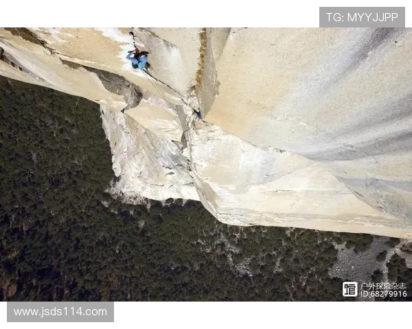 深圳攀岩队意识表现的数据分析与提升策略探讨 深圳攀岩队意识表现的数据分析与提升策略探讨