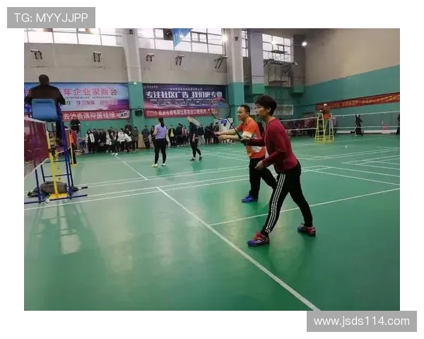 赛后分析：上海羽毛球队与重庆羽毛球队的精彩对决与战术总结