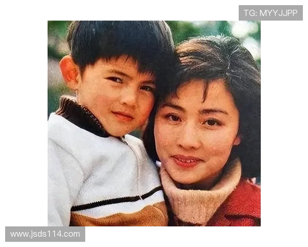 赵娜的网球人生深度对话:从青涩少女到职业选手的成长之路 赵娜的网球人生深度对话:从青涩少女到职业选手的成长之路