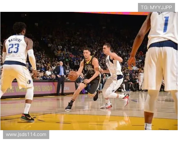 2012年勇士与小牛第三场激战回顾：精彩瞬间与关键时刻分析