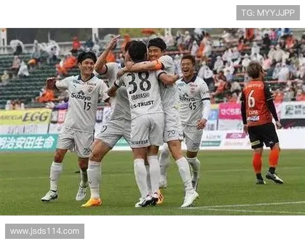 大宫松鼠与京都队激战正酣比分悬念引人关注