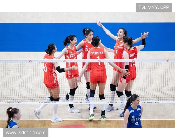 巴西女排与韩国女排激战正酣谁能在国际赛场上笑到最后