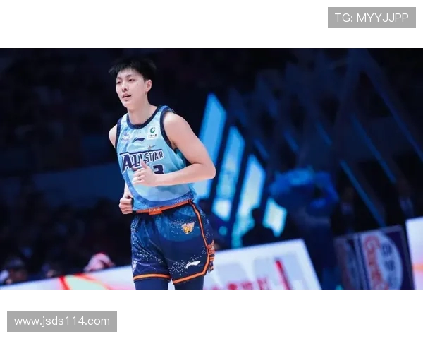 胡明轩的篮球之路:从青涩少年到国家队核心的成长历程 胡明轩的篮球之路:从青涩少年到国家队核心的成长历程