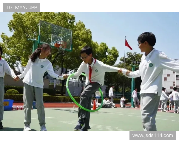 黄静独家分享滑板心得与技巧助你轻松掌握滑板运动的乐趣与挑战