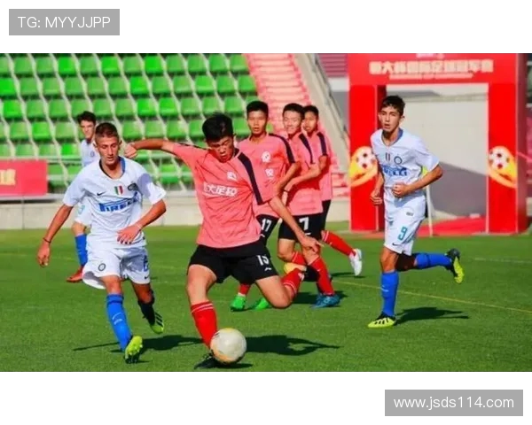 北京足球队的崛起与发展:探索球队意识与文化的深度解析 北京足球队的崛起与发展:探索球队意识与文化的深度解析