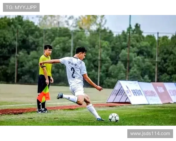 杭州世锦赛点评：足球队展现出强大实力与团队协作精神