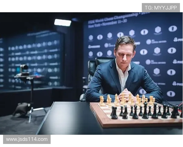 西安篮球队团队协作的成功秘诀与发展策略分析 西安篮球队团队协作的成功秘诀与发展策略分析