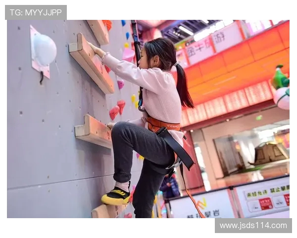 上海极限运动队在攀岩联赛中的心理素质分析与表现评估 上海极限运动队在攀岩联赛中的心理素质分析与表现评估